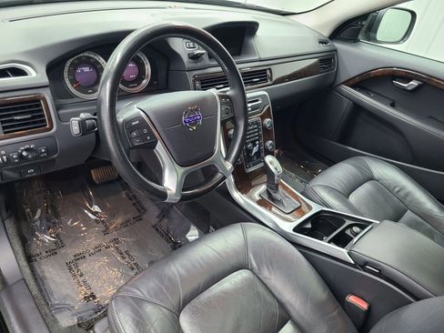 Used 2013 Volvo XC70 3.2 image 24