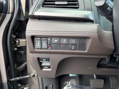 Used 2020 Honda Odyssey EX-L image 18