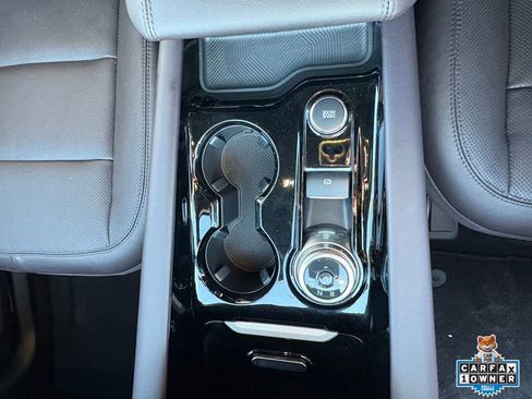 Certified 2025 Ford Explorer Platinum w/ LUX Leather Package image 20