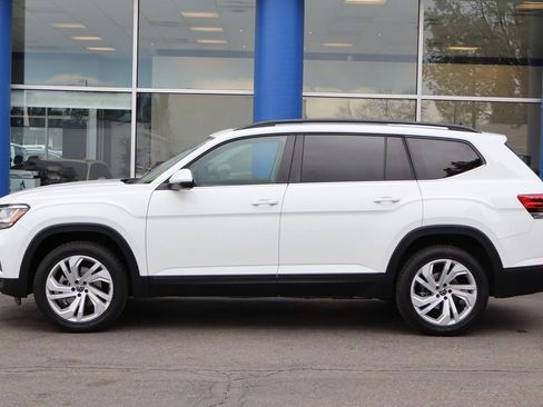 Used 2021 Volkswagen Atlas SE image 2