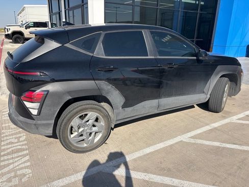 Used 2024 Hyundai Kona SE AWD/4WD image 10