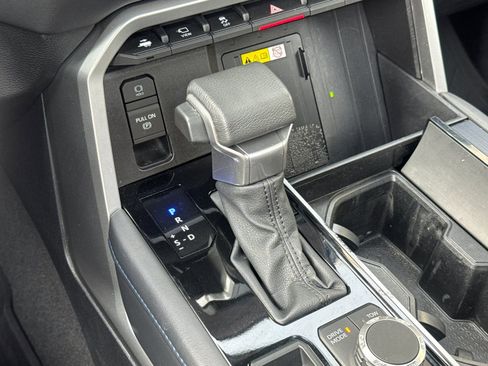 Used 2023 Toyota Tundra Platinum image 21