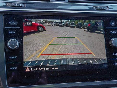 New 2024 Volkswagen Tiguan SE R-Line image 17