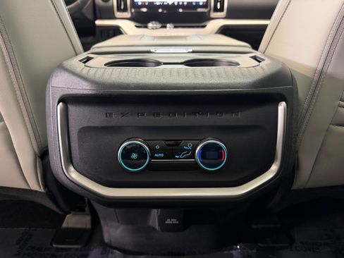 Certified 2025 Ford Expedition Max Active AWD/4WD image 11
