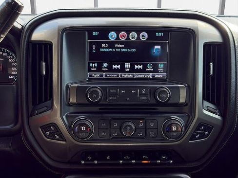 Used 2018 Chevrolet Silverado 1500 High Country image 22