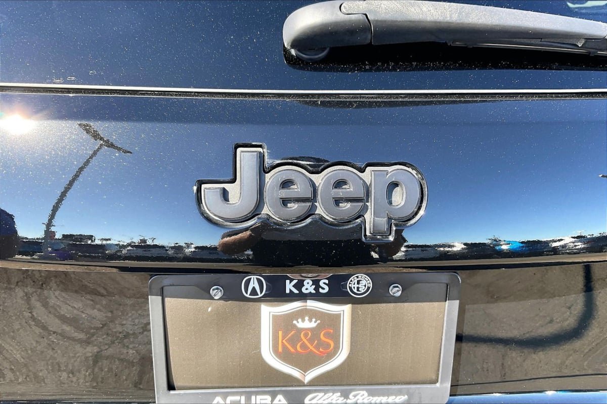 Used 2019 Jeep Grand Cherokee SRT AWD/4WD image 8