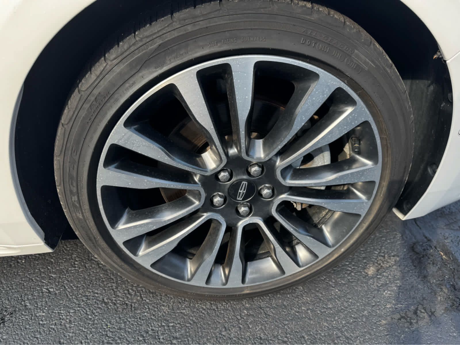 Used 2017 Lincoln Continental Reserve w/ Luxury Package FWD image 33