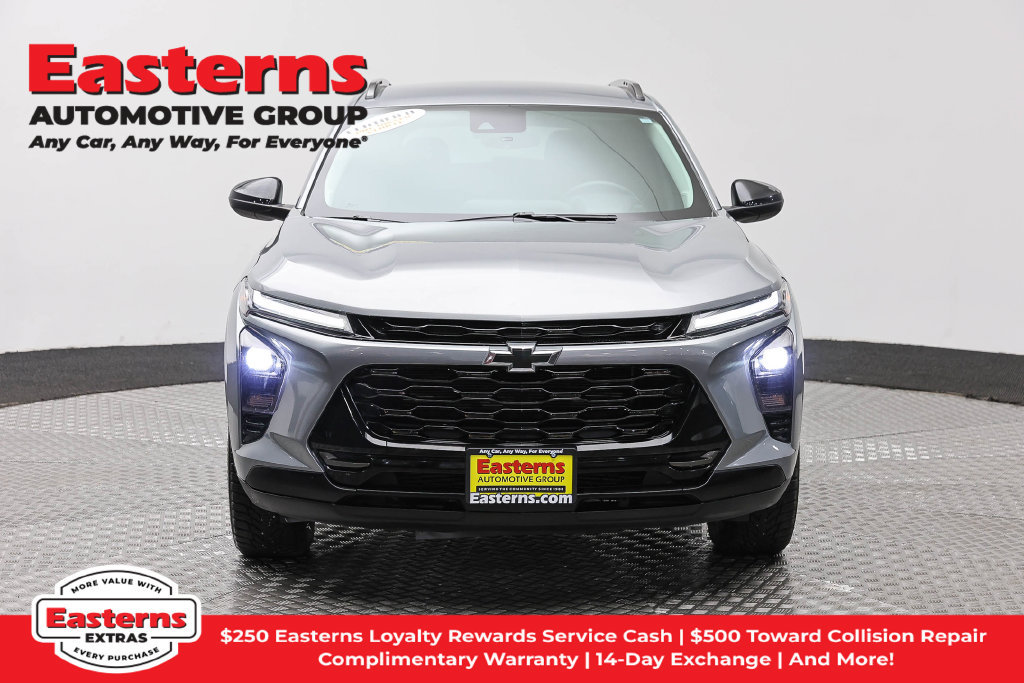 Used 2024 Chevrolet Trax ACTIV FWD image 3
