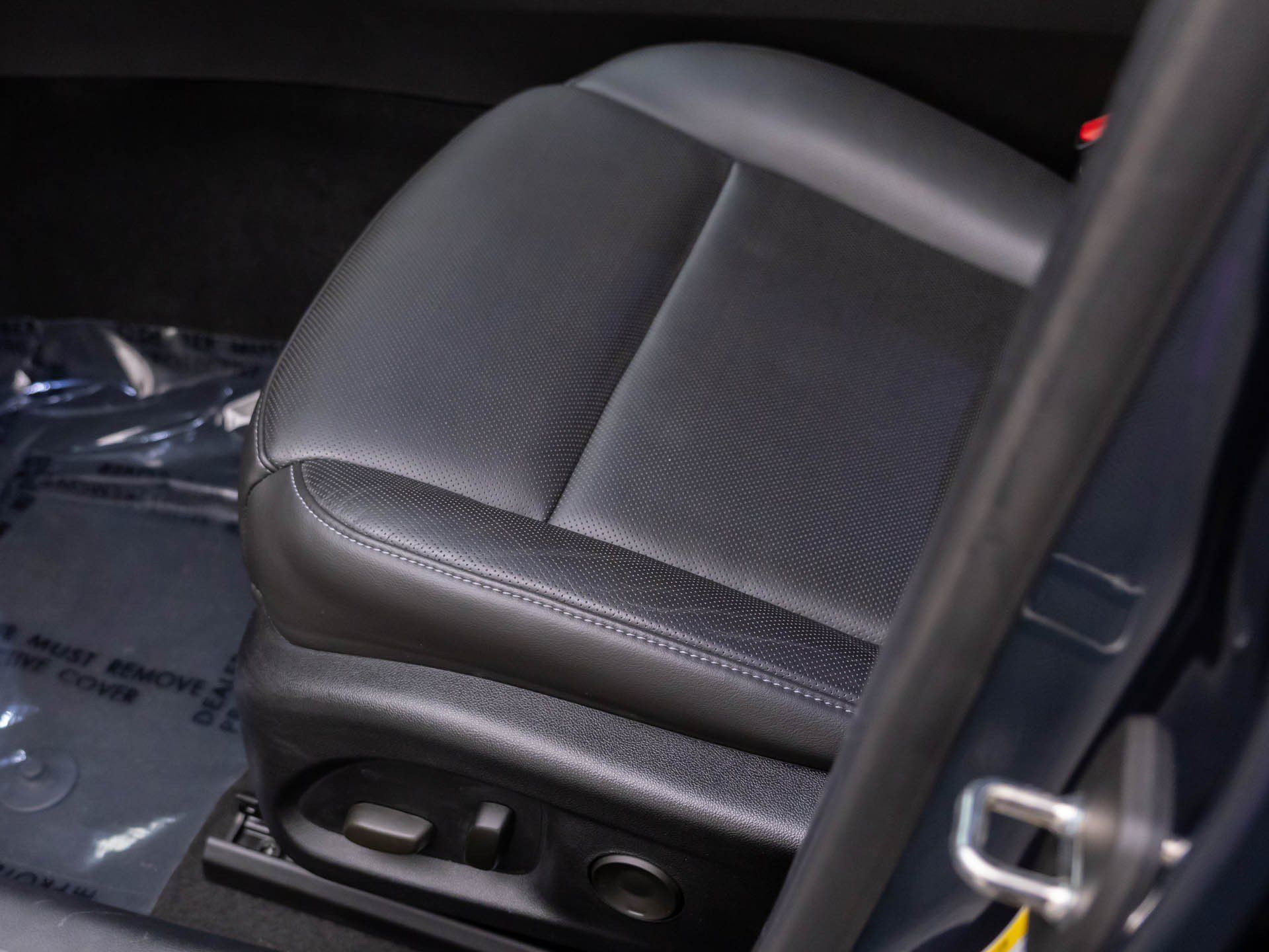 Used 2022 Cadillac CT4 Premium Luxury RWD image 17