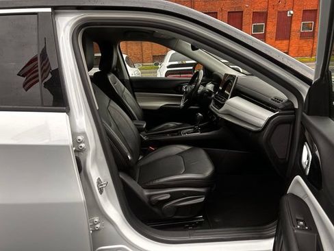 Used 2022 Jeep Compass Limited AWD/4WD image 14