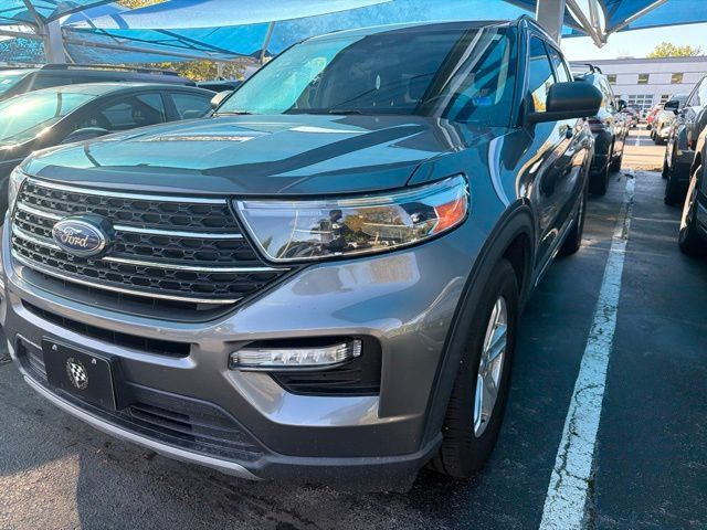 Used 2021 Ford Explorer XLT w/ Equipment Group 202A RWD image 5