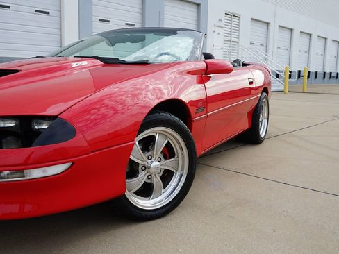Used 1995 Chevrolet Camaro Z28 image 27