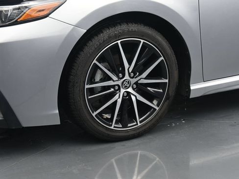Used 2024 Toyota Camry SE FWD image 12