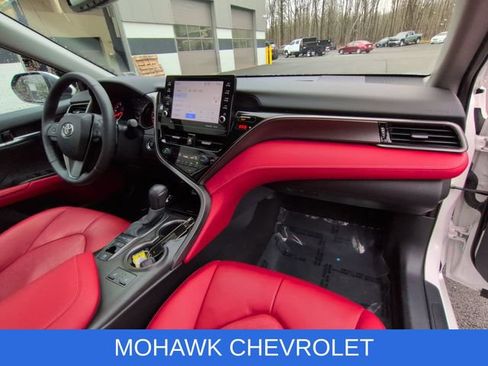 Used 2021 Toyota Camry XSE image 30