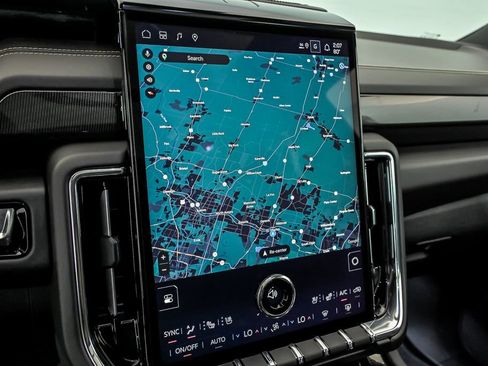 New 2026 GMC Yukon Elevation w/ Elevation Premium Package AWD/4WD image 16