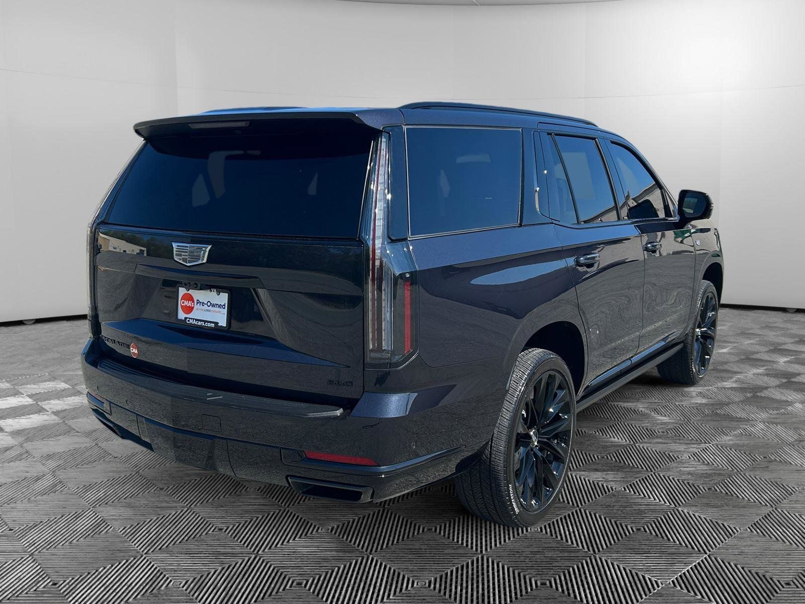 Certified 2025 Cadillac Escalade Sport Platinum w/ LPO, ONYX Package AWD/4WD image 5
