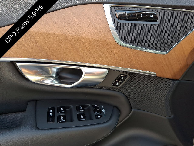 Certified 2025 Volvo XC90 B6 Plus AWD/4WD image 16