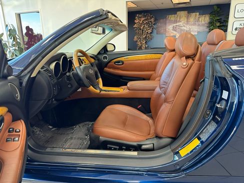 Used 2004 Lexus SC 430 Convertible RWD image 15