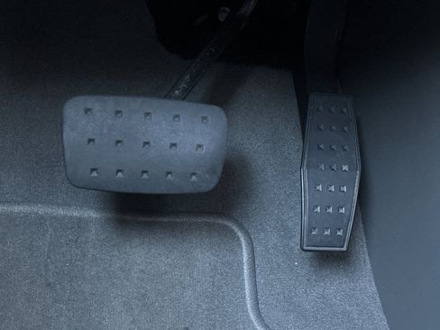 Certified 2025 Cadillac XT6 Premium Luxury image 48