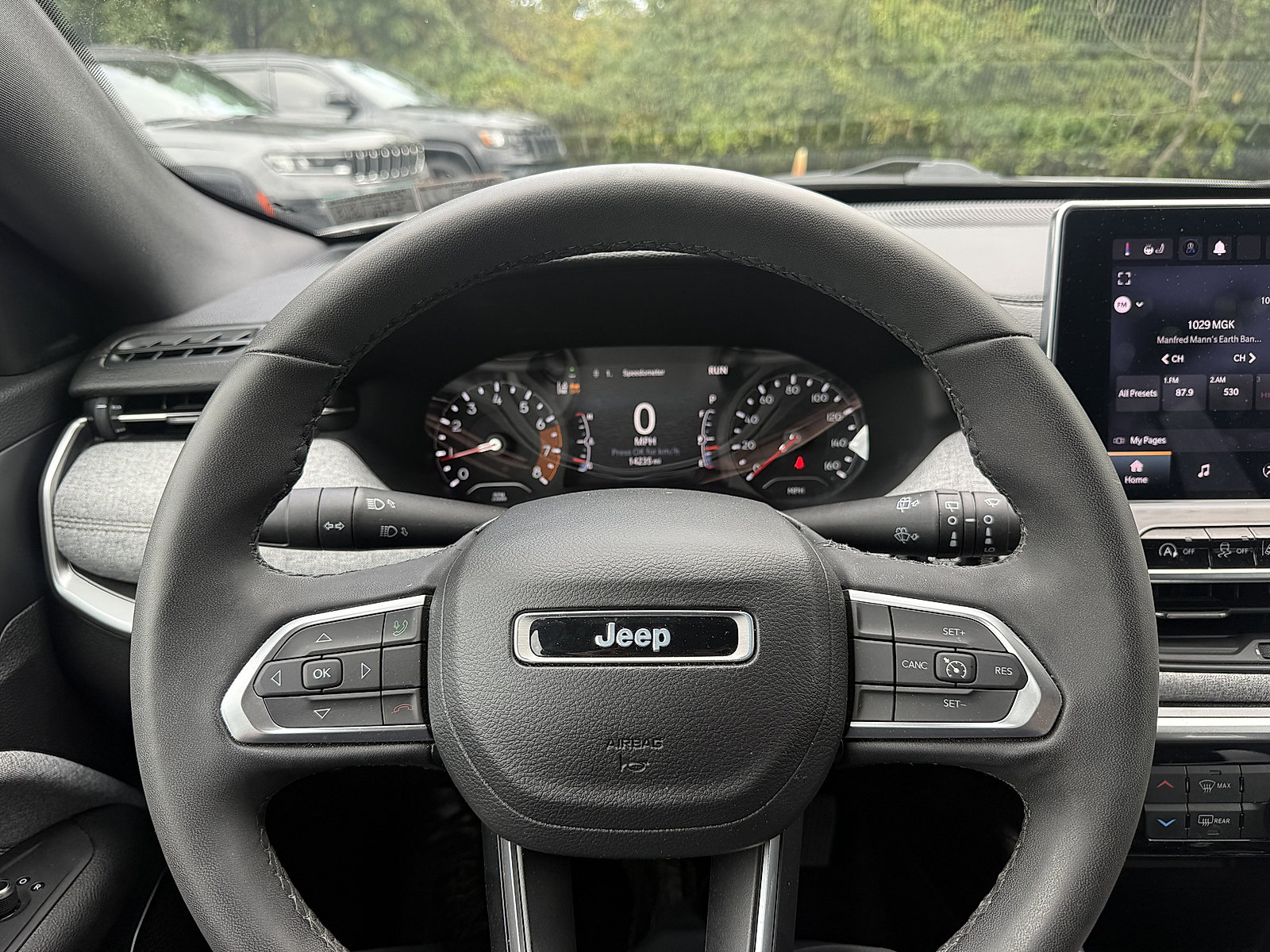 Certified 2023 Jeep Compass Latitude AWD/4WD image 8
