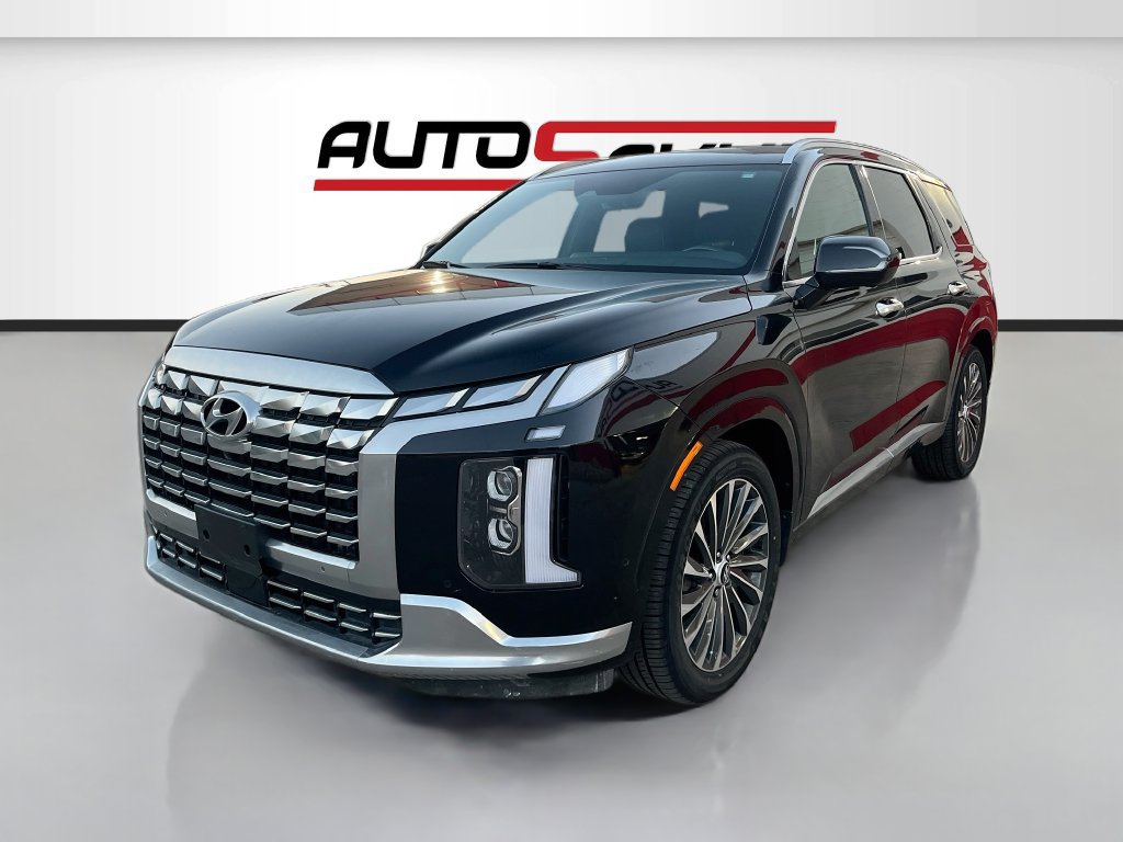 Used 2023 Hyundai Palisade Calligraphy w/ Cargo Package AWD/4WD image 3