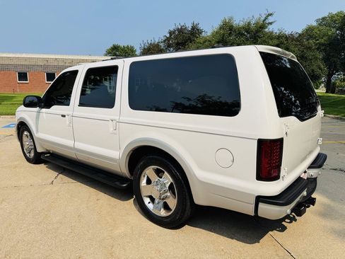 Used 2005 Ford Excursion Eddie Bauer RWD image 5
