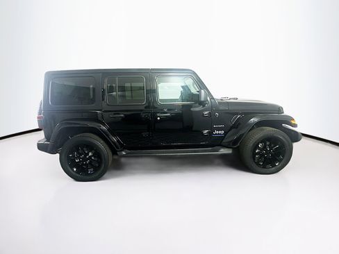 Used 2023 Jeep Wrangler Sahara w/ Cold Weather Group image 10