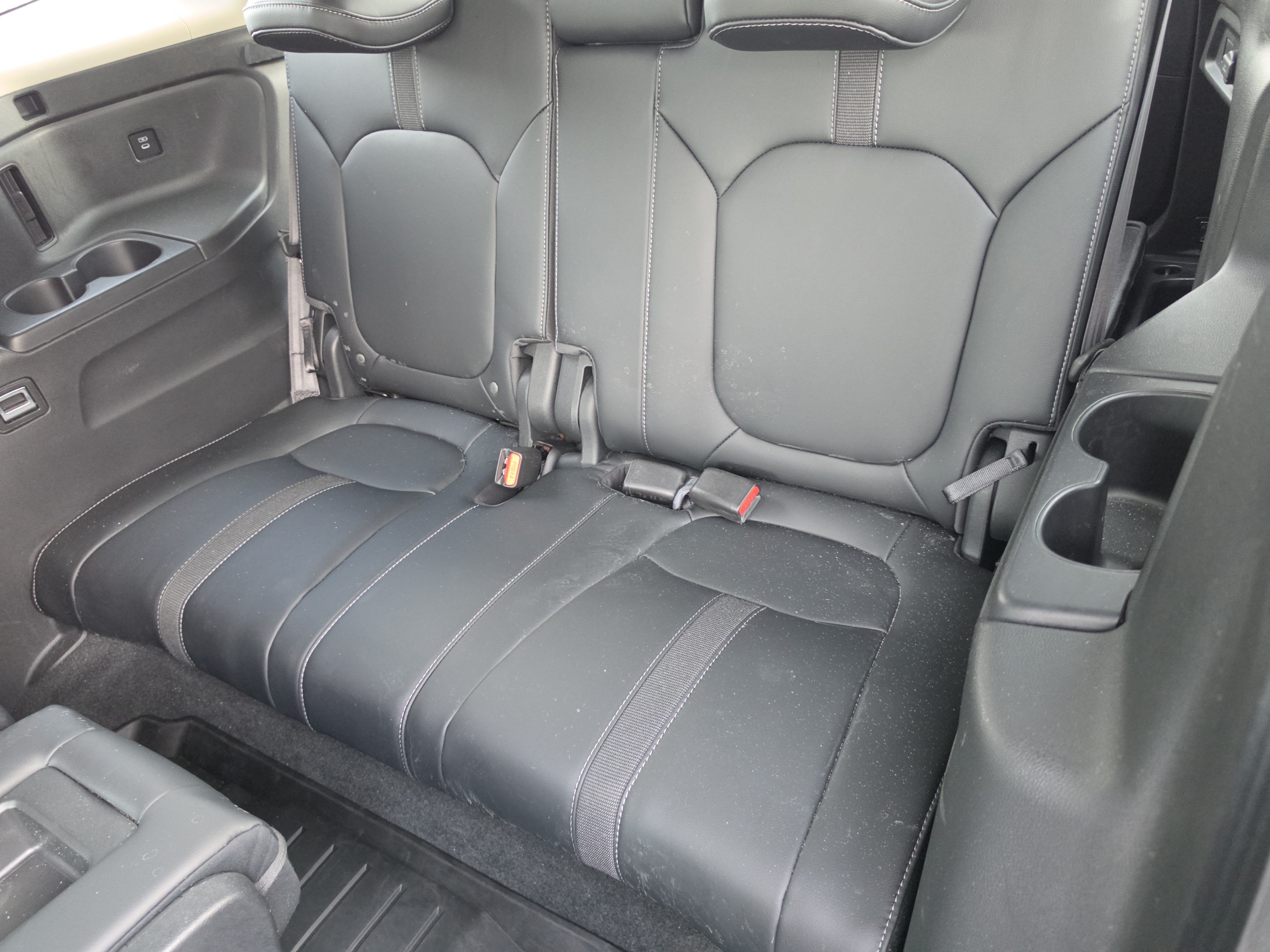 Used 2025 Honda Pilot EX-L image 10