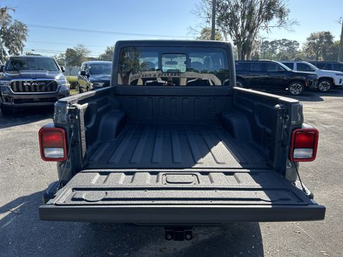 New 2026 Jeep Gladiator Sport image 7