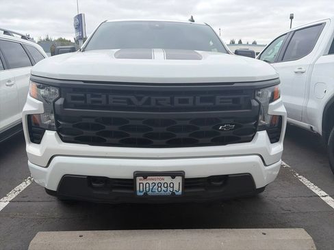Used 2022 Chevrolet Silverado 1500 Custom w/ Rally Edition AWD/4WD image 2