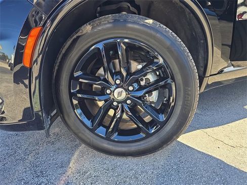 Used 2024 Dodge Durango GT image 30