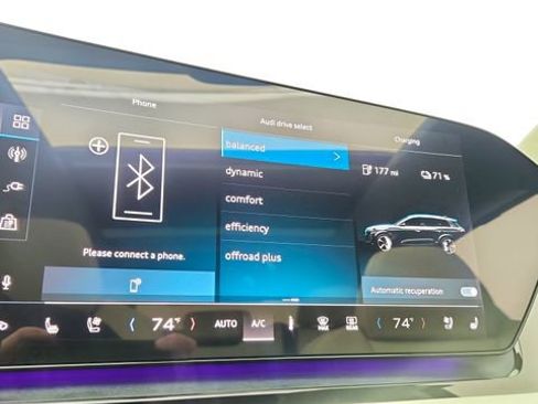 Used 2025 Audi Q6 e-tron Premium Plus image 47