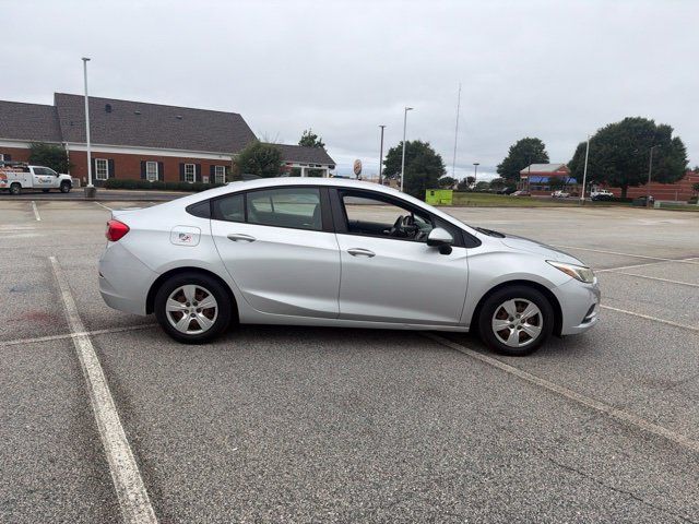 Used 2017 Chevrolet Cruze LS FWD image 7