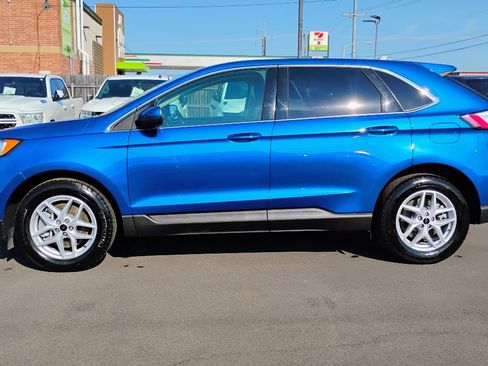 Used 2024 Ford Edge SEL image 4