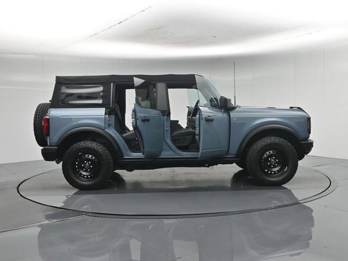 Used 2022 Ford Bronco Black Diamond AWD/4WD image 5