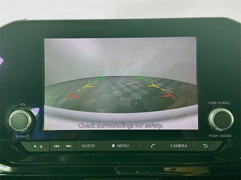 Used 2022 Nissan Pathfinder SV w/ SV Premium Package image 20