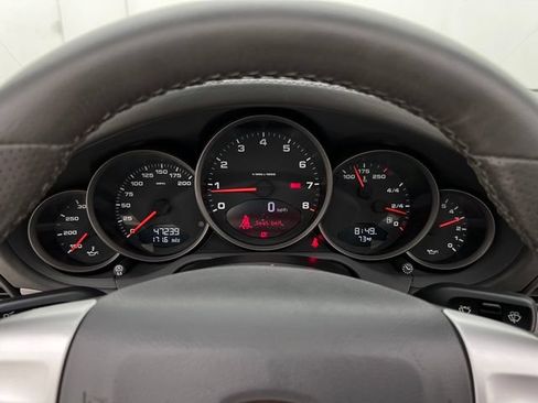 Used 2006 Porsche 911 Carrera 4 AWD/4WD image 19