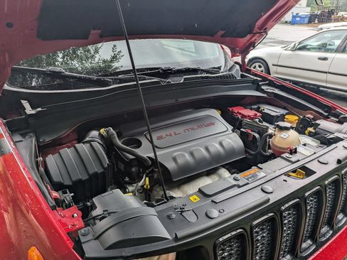 Used 2019 Jeep Renegade Sport AWD/4WD image 36