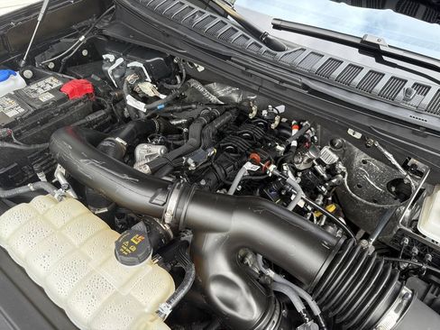 Used 2025 Ford Expedition Max Platinum AWD/4WD image 19