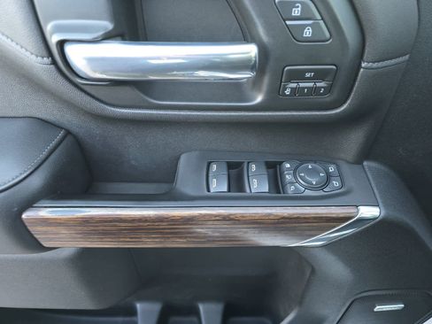 Used 2021 Chevrolet Silverado 3500 High Country w/ Z71 Off-Road Package image 12