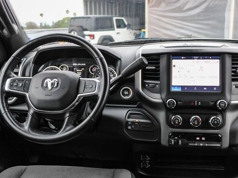 Used 2024 RAM 2500 Big Horn AWD/4WD image 14