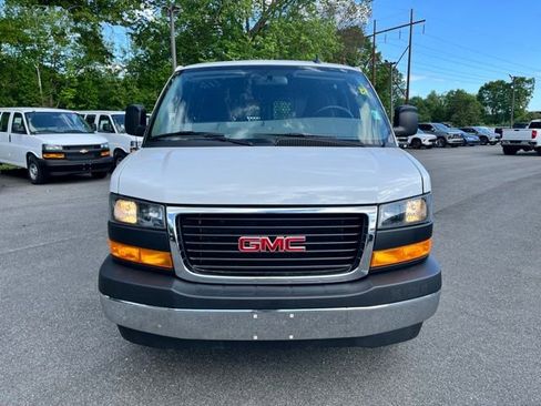 Used 2025 GMC Savana 2500 w/ Driver Convenience Package RWD image 3