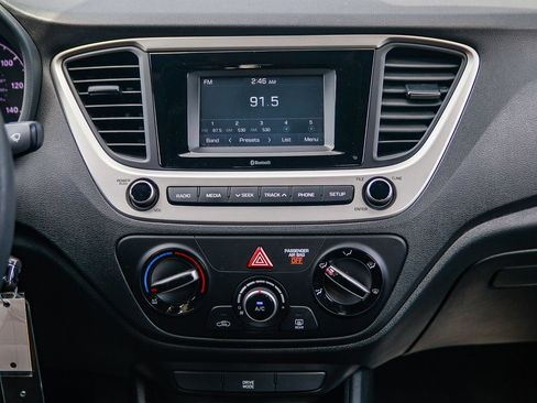 Used 2019 Hyundai Accent SE FWD image 13