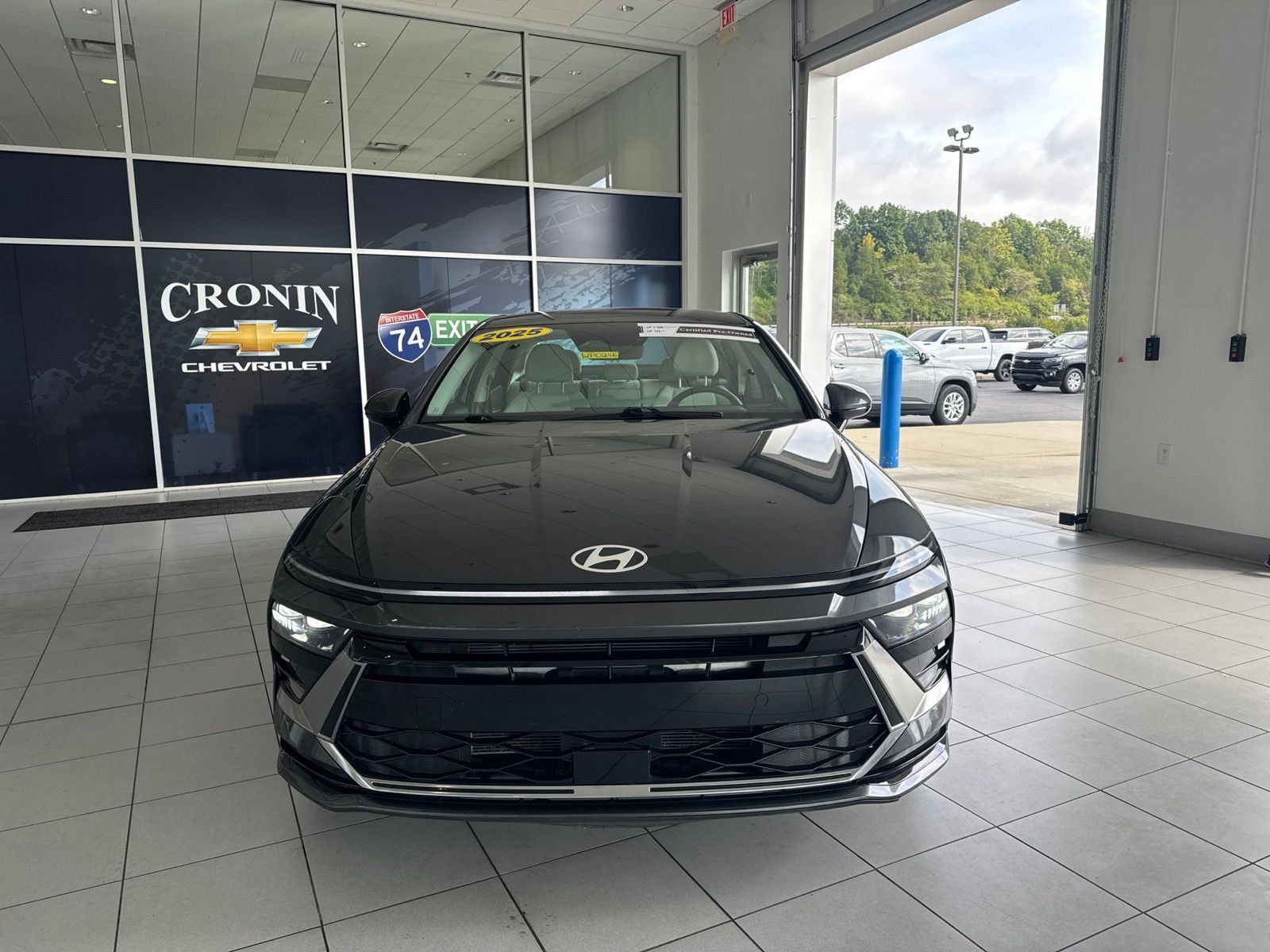 Used 2025 Hyundai Sonata SEL FWD image 2