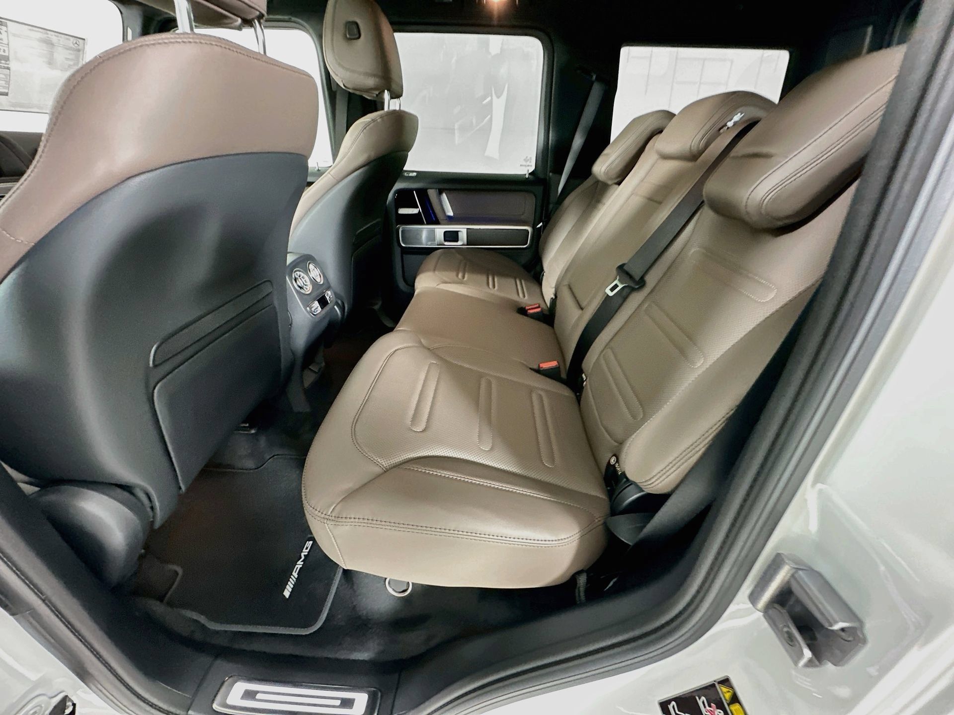 New 2027 Mercedes-Benz G 580 e image 27