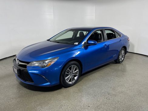Certified 2017 Toyota Camry SE FWD image 7