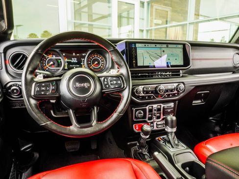 Used 2024 Jeep Wrangler Unlimited Rubicon 392 AWD/4WD image 18