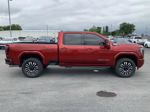 Used 2025 GMC Sierra 2500 AT4 w/ AT4 Premium Plus Package AWD/4WD image 16