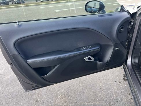 Used 2015 Dodge Challenger R/T w/ Quick Order Package 22B R/T image 13