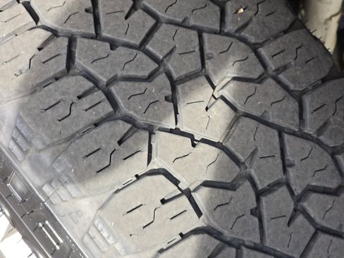 Used 2020 GMC Sierra 2500 SLT w/ Gooseneck/5TH Wheel Package image 4